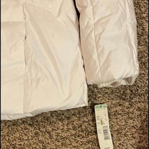 Large women’s coat - Picture 2 of 2